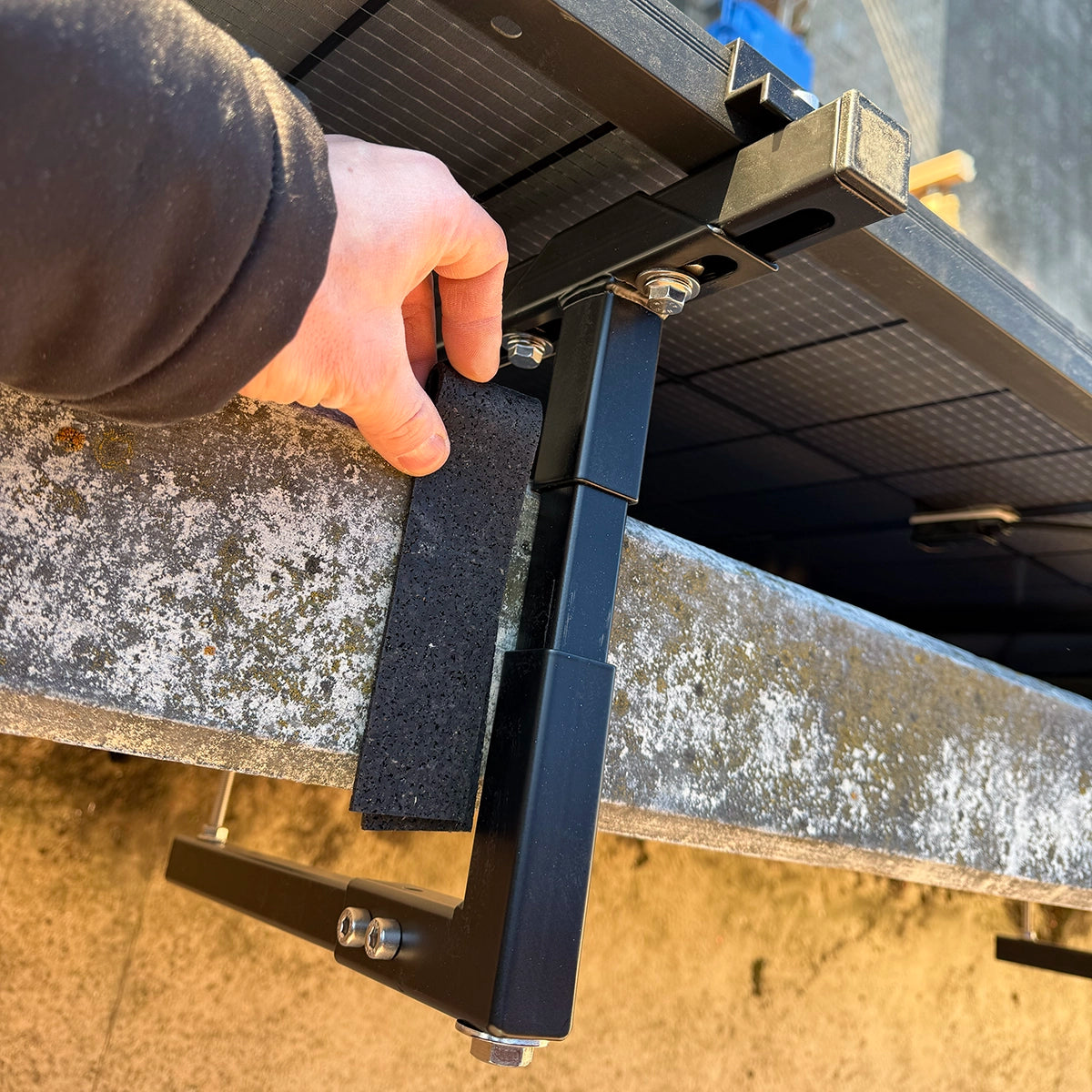 Balkonhalterung C1020 V2 für Betonbalkone